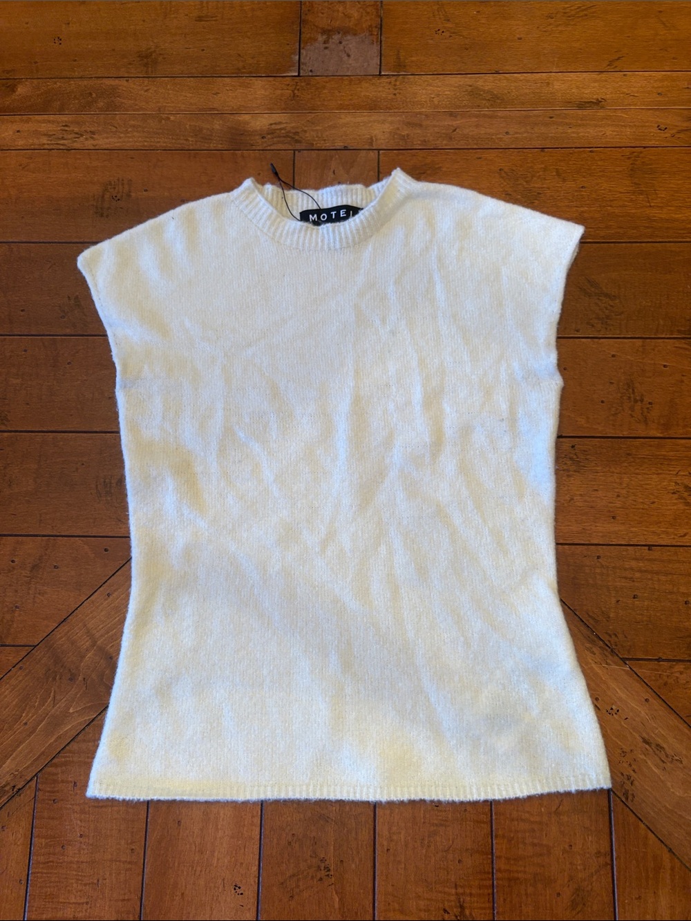 White Sleeveless Knit Sweater: Motel Rocks